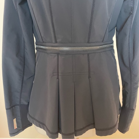 Zella Convertible Jacket - Picture 5 of 11